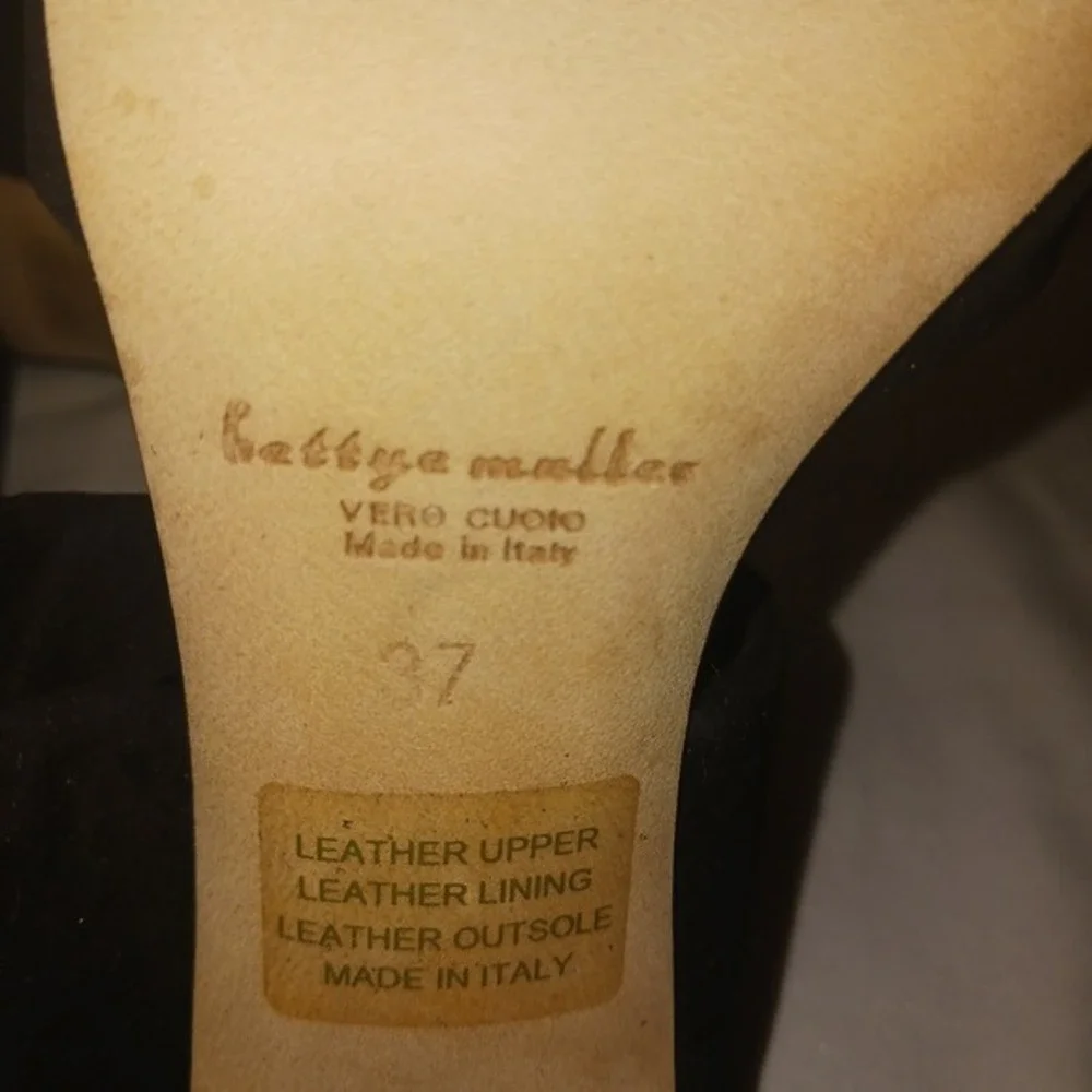Bettye Muller Black Suede Block Heel Mary‎ Jane Pumps Shoes Womens Size 6.5